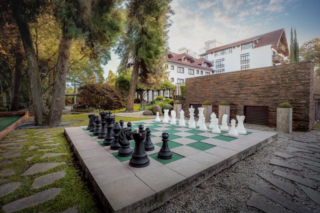 Bavaria Sport Hotel Грамаду Екстериор снимка The Chess Garden